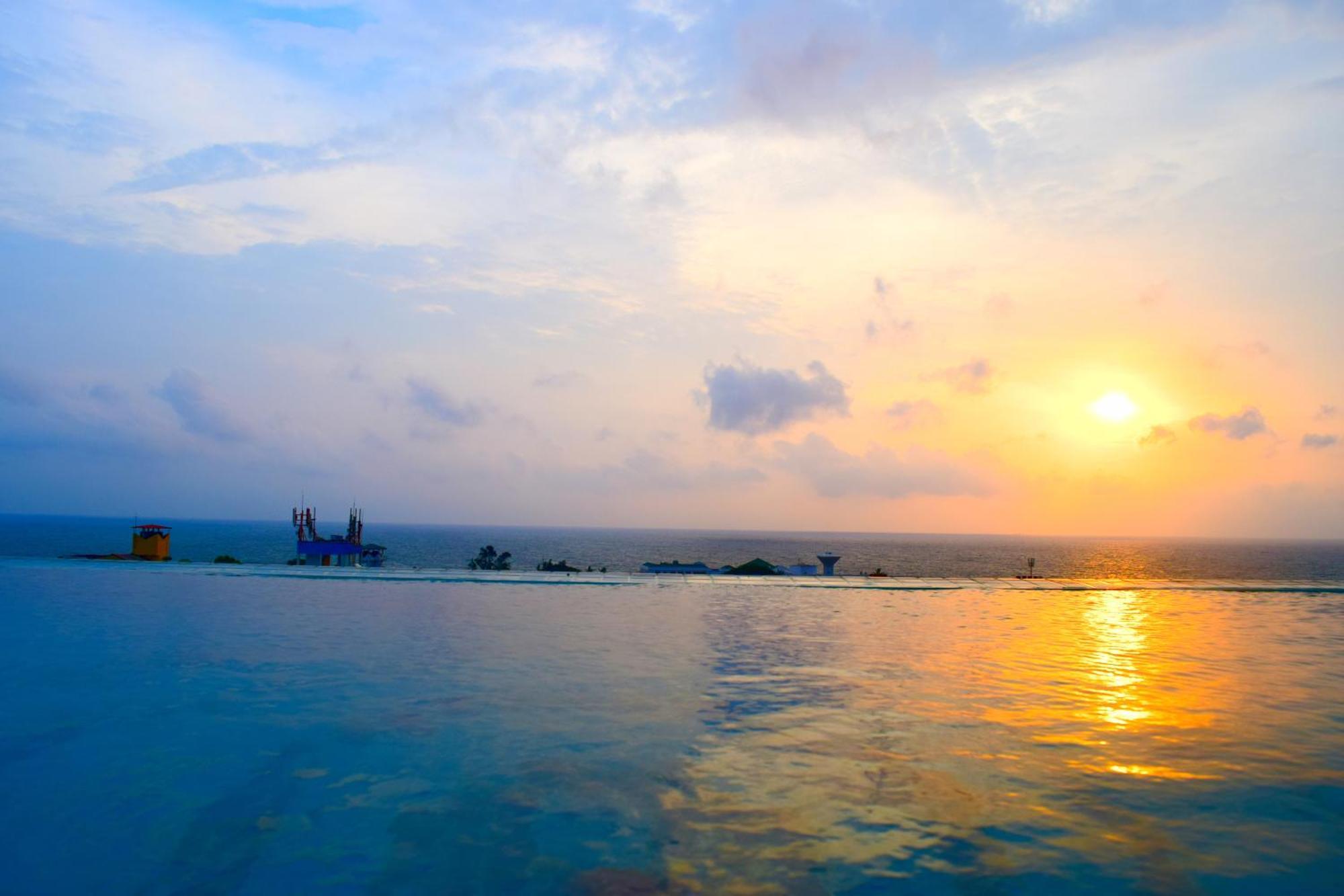 อนาร์วา เมาน์ ลาวิเนีย Hotel Dehiwala-Mount Lavinia ภายนอก รูปภาพ