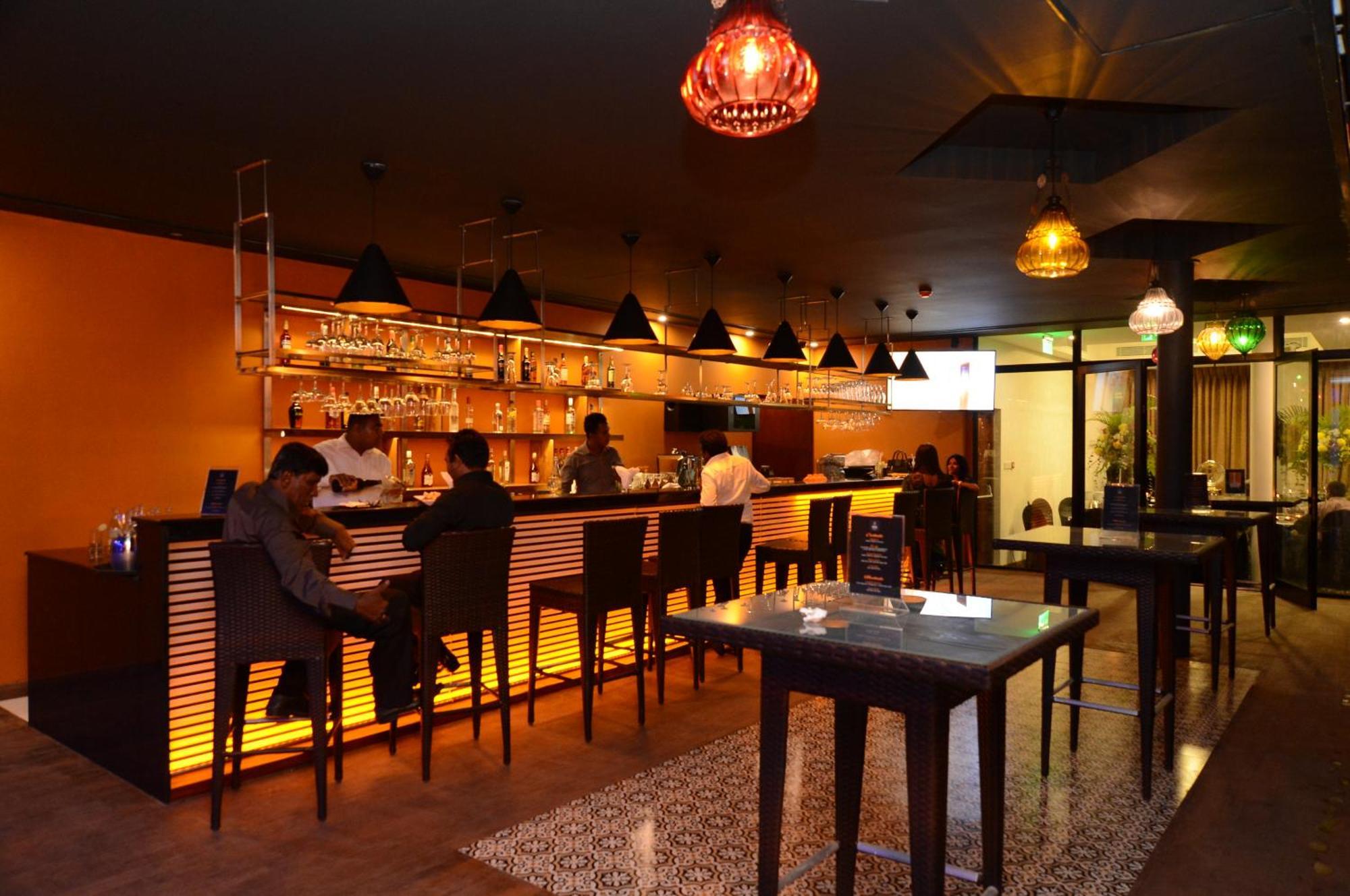 อนาร์วา เมาน์ ลาวิเนีย Hotel Dehiwala-Mount Lavinia ภายนอก รูปภาพ