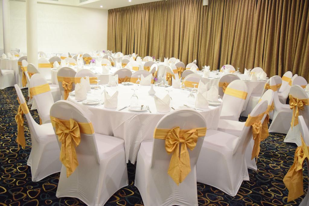 อนาร์วา เมาน์ ลาวิเนีย Hotel Dehiwala-Mount Lavinia ภายนอก รูปภาพ